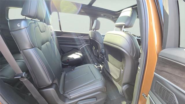 2026 Jeep Grand Cherokee L Limited 4x4