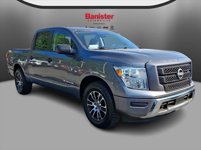 2023 Nissan Titan Crew Cab SV 4x2