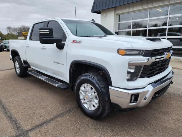 2024 Chevrolet Silverado 2500HD 4WD Crew Cab Standard Bed LT
