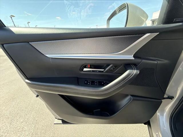 2024 Mazda X-90 Premium Plus