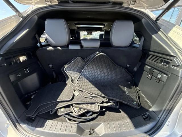 2024 Mazda X-90 Premium Plus