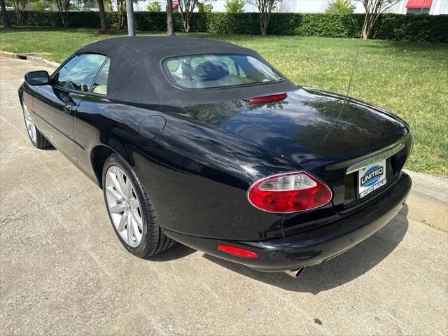 2003 Jaguar XK8 Standard