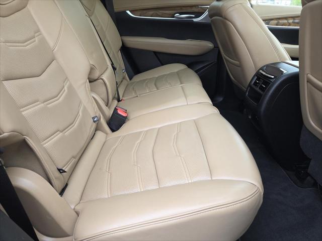2022 Cadillac XT5 AWD Premium Luxury