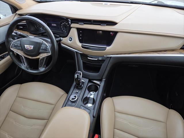 2022 Cadillac XT5 AWD Premium Luxury