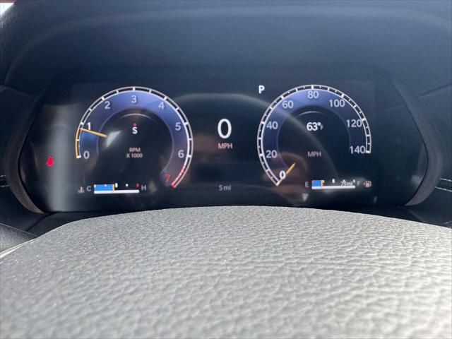 2026 Jeep Grand Cherokee Laredo 4x2