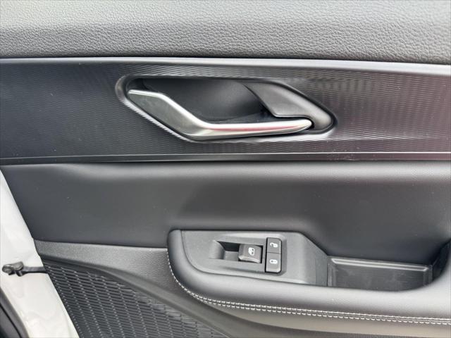 2026 Jeep Grand Cherokee Laredo 4x2