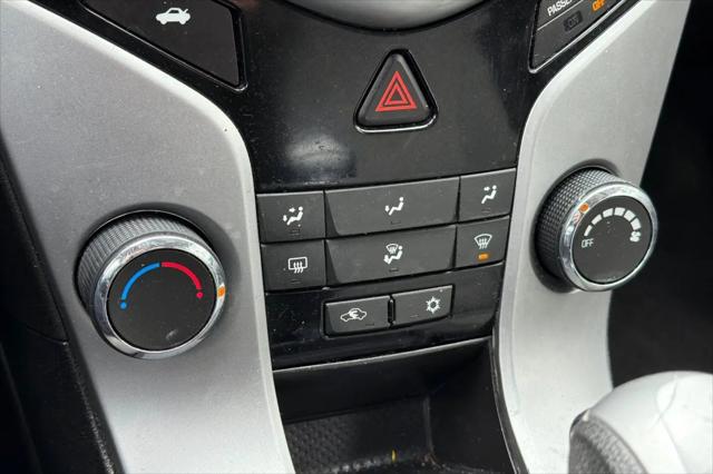 2015 Chevrolet Cruze 1LT Auto