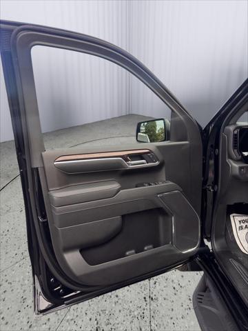 2026 GMC Sierra 1500 Crew Cab, Short Bed, SLE, 4WD