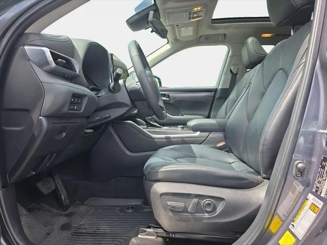 2023 Toyota Highlander Platinum