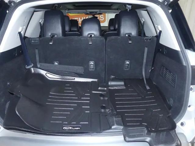 2023 Nissan Pathfinder SL 4WD