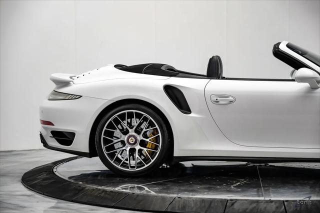 2016 Porsche 911 Turbo S