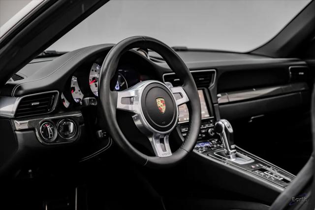 2016 Porsche 911 Turbo S
