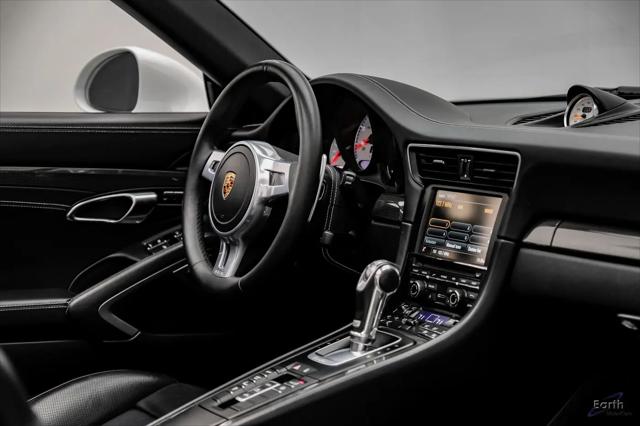 2016 Porsche 911 Turbo S