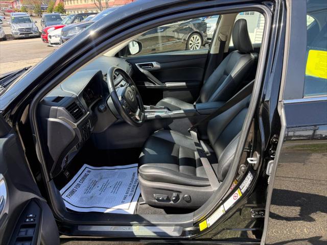 2015 Lexus CT 200h CT 200h Hatchback 4D