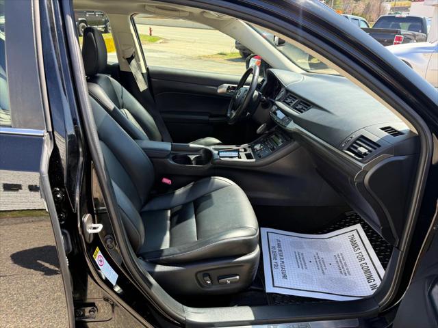 2015 Lexus CT 200h CT 200h Hatchback 4D