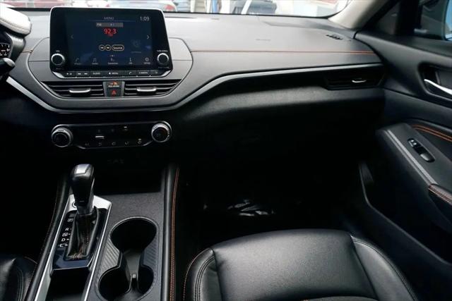 2021 Nissan Altima SR FWD