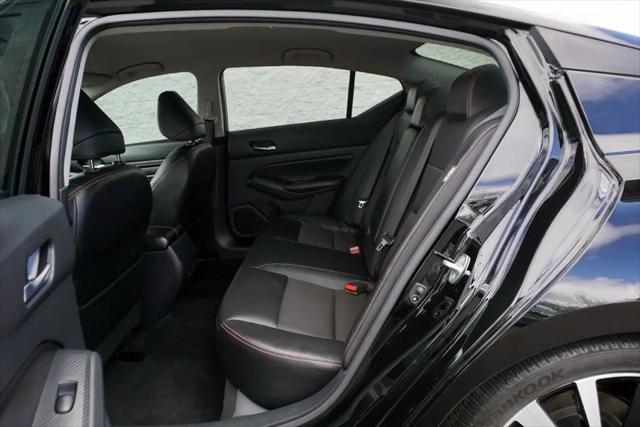 2021 Nissan Altima SR FWD