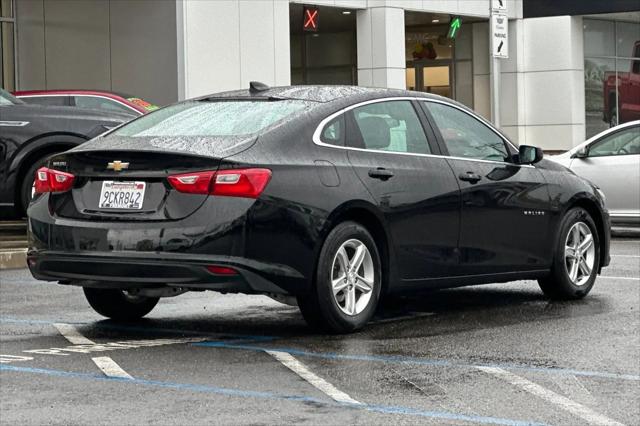2022 Chevrolet Malibu FWD 1FL