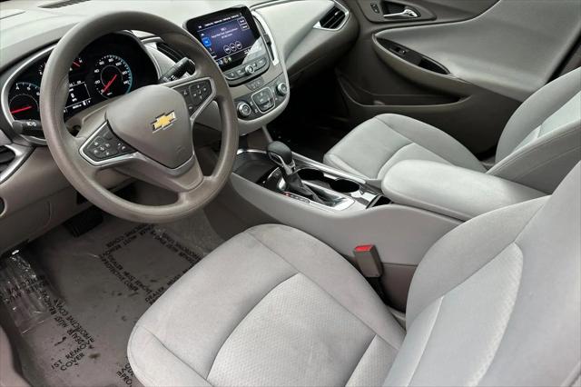 2022 Chevrolet Malibu FWD 1FL
