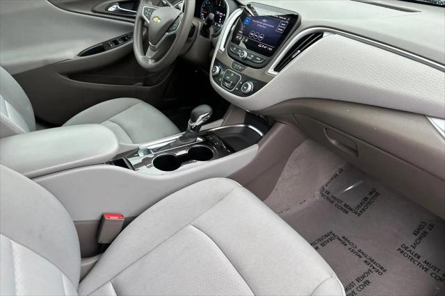 2022 Chevrolet Malibu FWD 1FL