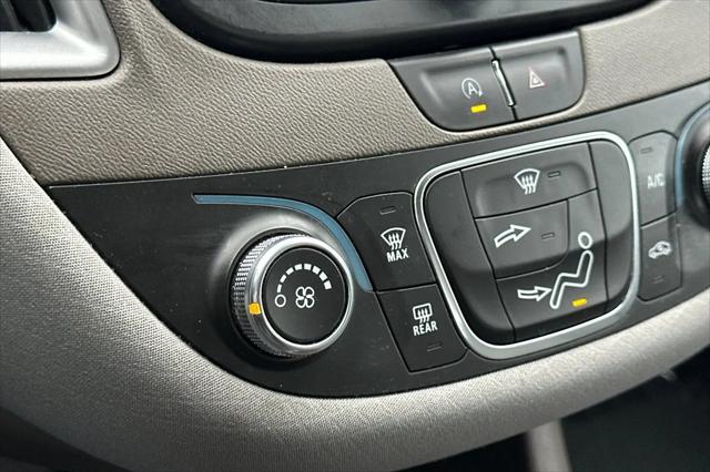 2022 Chevrolet Malibu FWD 1FL