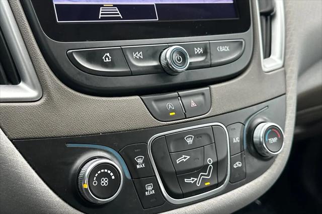 2022 Chevrolet Malibu FWD 1FL