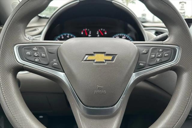 2022 Chevrolet Malibu FWD 1FL