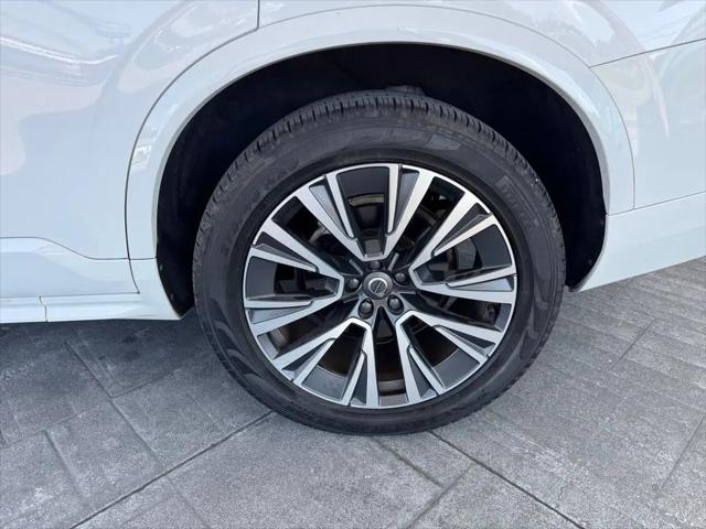 2021 Volvo XC90 T6 Momentum 7 Passenger