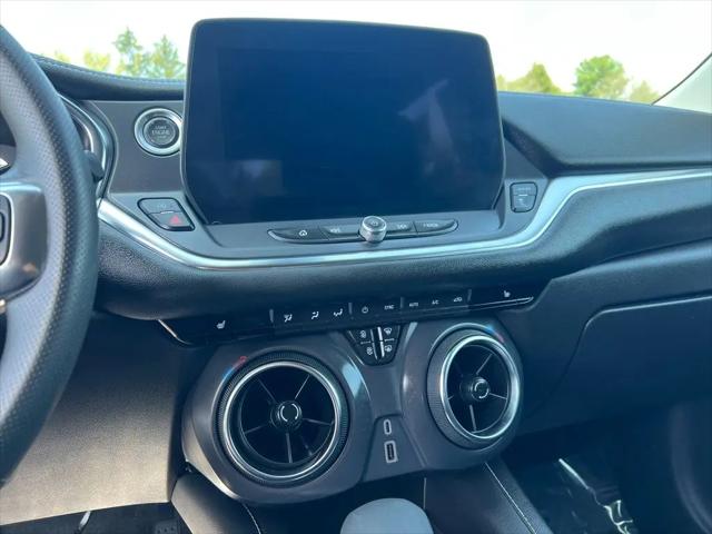2025 Chevrolet Blazer AWD 2LT
