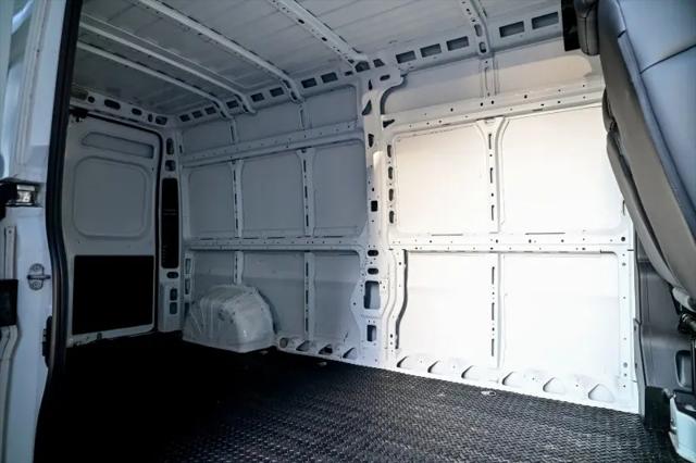 2025 Ram ProMaster 2500 Cargo Van Tradesman High Roof 159" WB w/Pass Seat