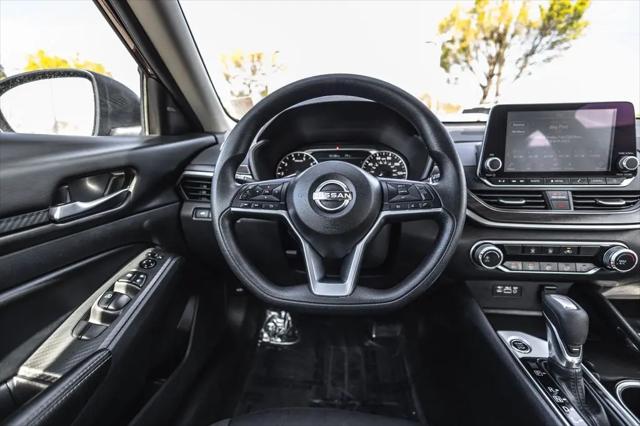 2024 Nissan Altima SV FWD