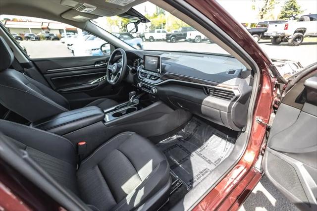 2024 Nissan Altima SV FWD