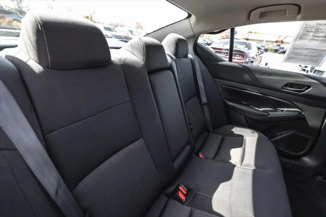 2024 Nissan Altima SV FWD