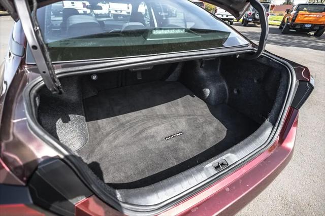 2024 Nissan Altima SV FWD