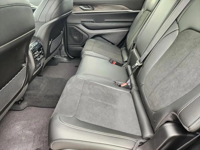 2026 Jeep Grand Cherokee L Altitude 4x2