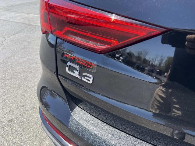 2025 Audi Q3 Premium 45 TFSI S line quattro Tiptronic