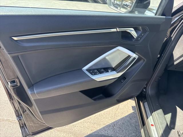 2025 Audi Q3 Premium 45 TFSI S line quattro Tiptronic