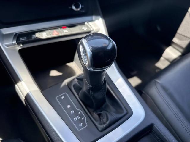 2025 Audi Q3 Premium 45 TFSI S line quattro Tiptronic