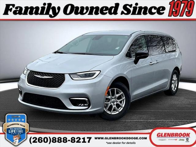 2024 Chrysler Pacifica Touring L for sale in Fort Wayne, IN