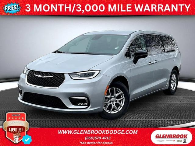 2024 Chrysler Pacifica Touring L for sale in Fort Wayne, IN