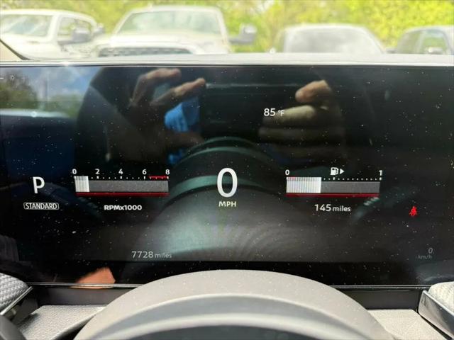 2025 Nissan Kicks SR FWD