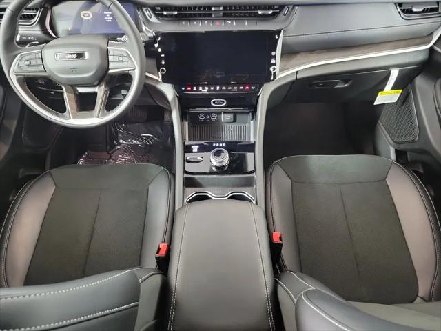 2026 Jeep Grand Cherokee L Altitude 4x4