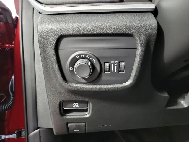 2026 Jeep Grand Cherokee L Altitude 4x2
