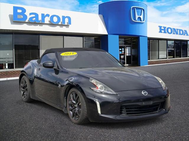 2019 Nissan 370Z Base for sale in Patchogue, NY