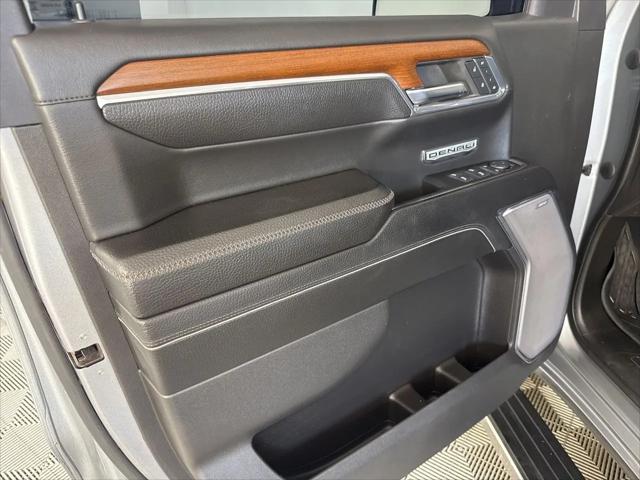 2023 GMC Sierra 1500 4WD Crew Cab Short Box Denali