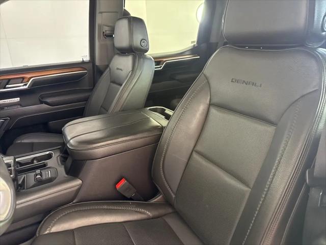 2023 GMC Sierra 1500 4WD Crew Cab Short Box Denali