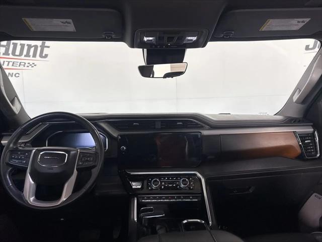 2023 GMC Sierra 1500 4WD Crew Cab Short Box Denali