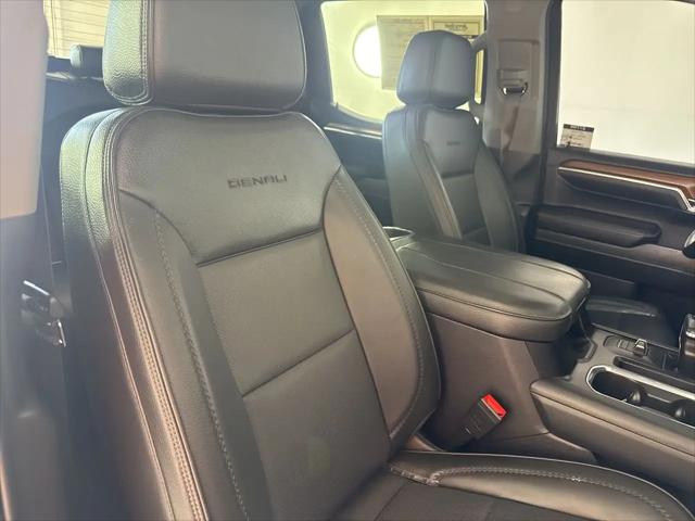 2023 GMC Sierra 1500 4WD Crew Cab Short Box Denali
