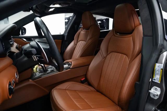 2022 Maserati Quattroporte Trofeo