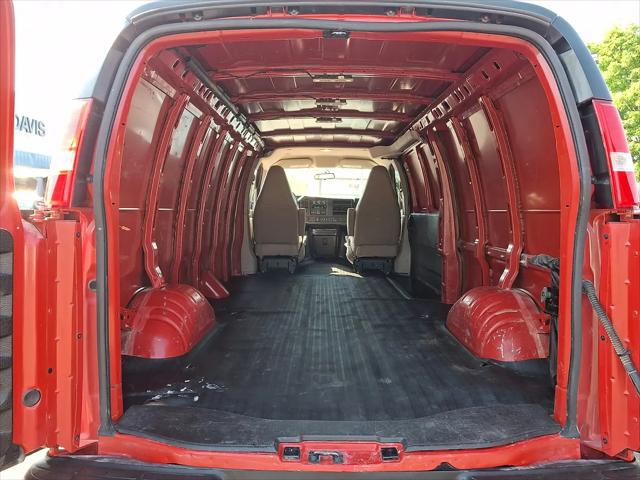 2024 GMC Savana Cargo RWD 3500 Extended Wheelbase Work Van